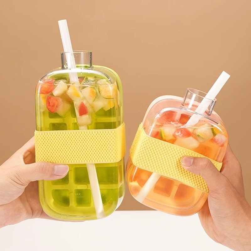 ❄️2-in-1 Ice Cube Maker Water Bottle Built-In Ice Tray, Food-Grade Silicone, Bpa-Free. Make Ice &amp; Store Water In One Bottle – Ideal For Gym, Office &amp; Travel! 🏋️‍♂️💼✈️